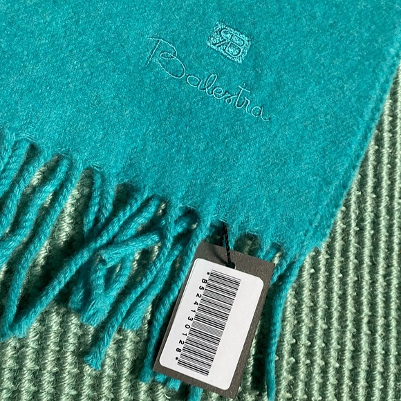 Italian Wool Scarf “new” - Picture 5 of 5